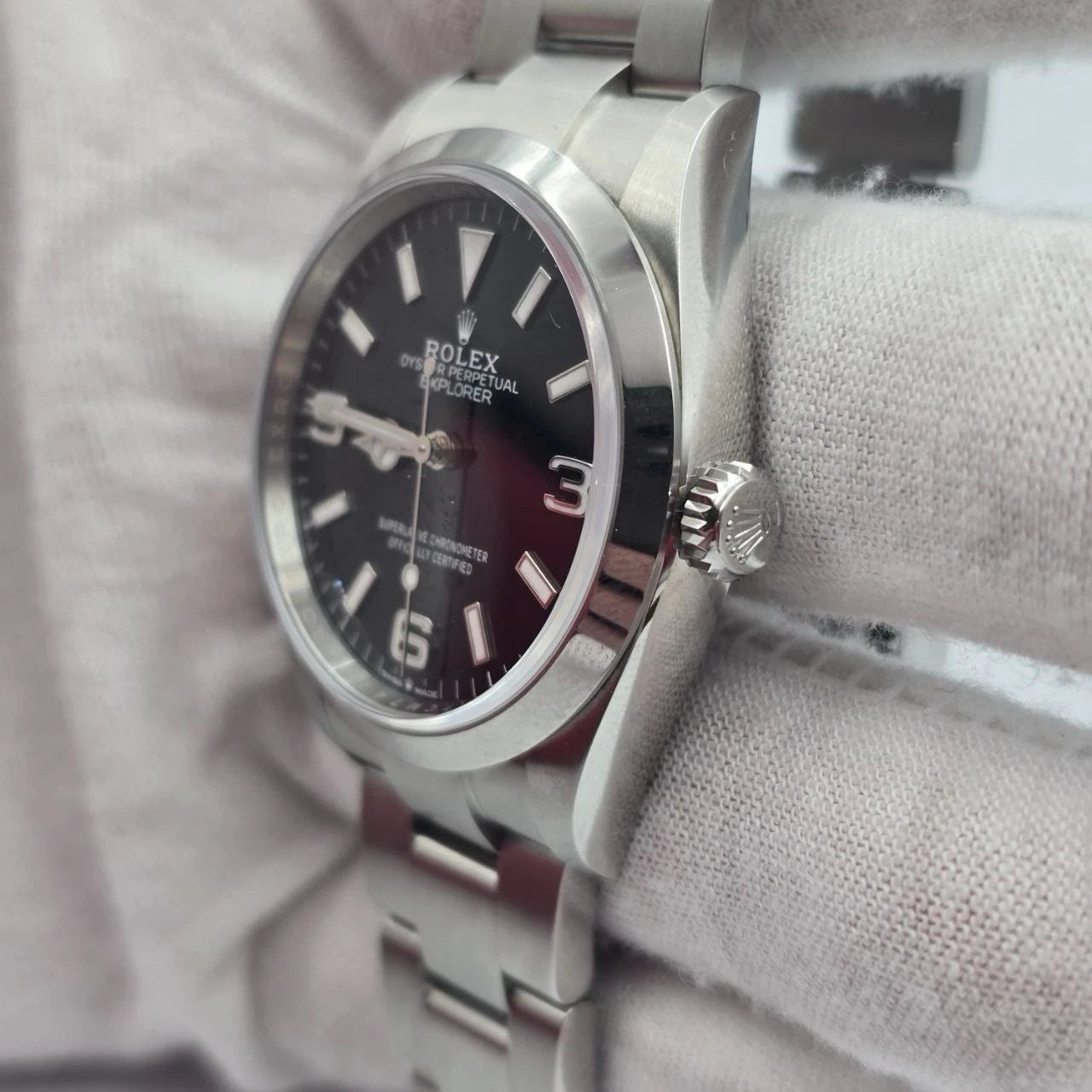 MINT 2025 PAPERS Rolex Explorer Black Dial Stainless Steel 36mm Watch 124270 BOX