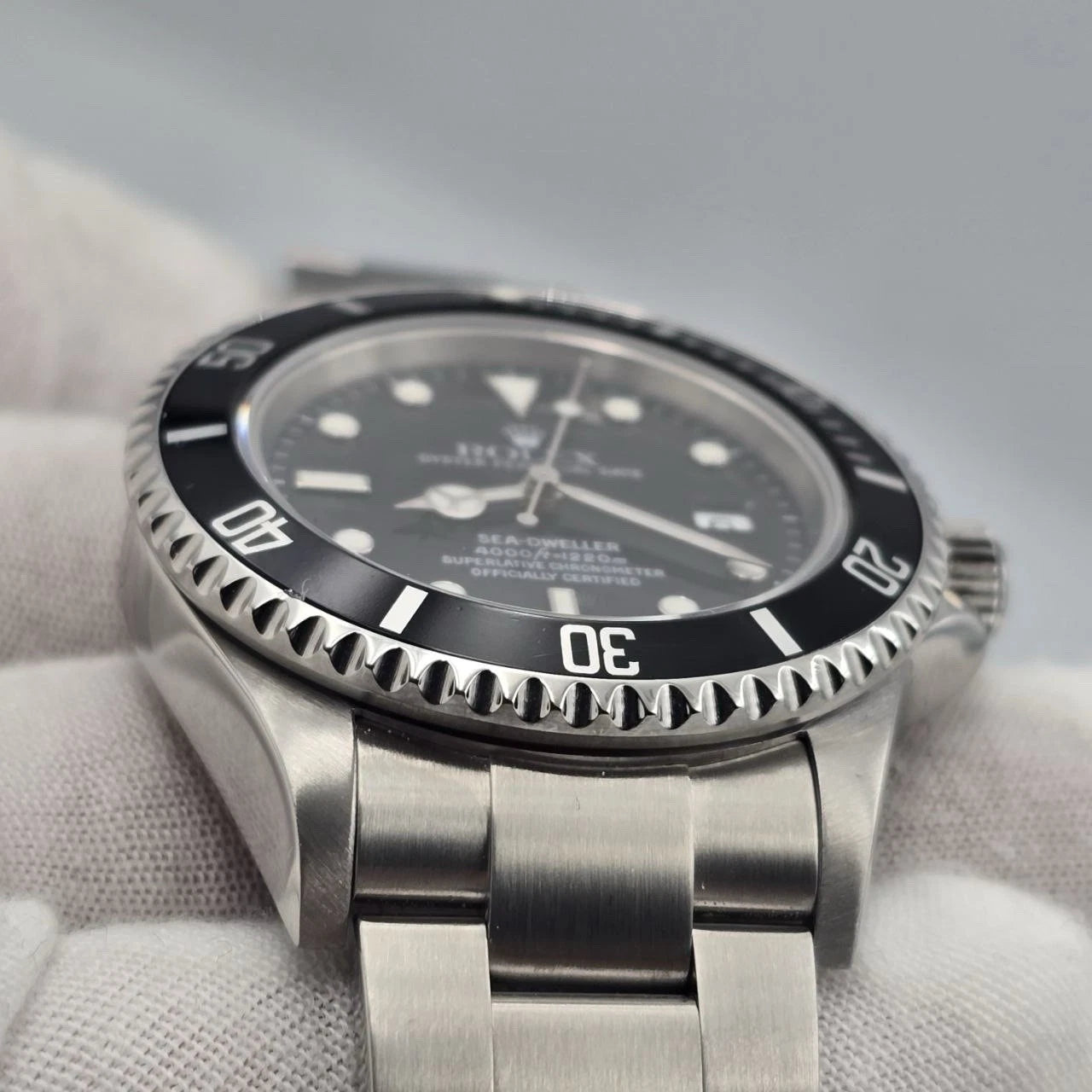 2005 Rolex Sea-Dweller 16600 Stainless Steel Black Dial 40mm Watch