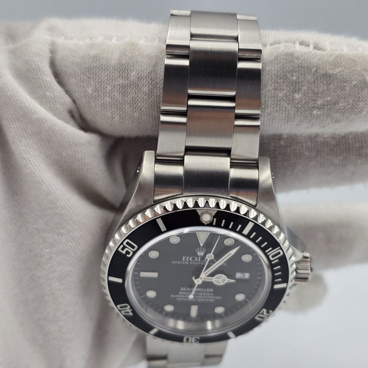 Rolex Sea-Dweller 16600 Stainless Steel Black Dial 40mm Watch