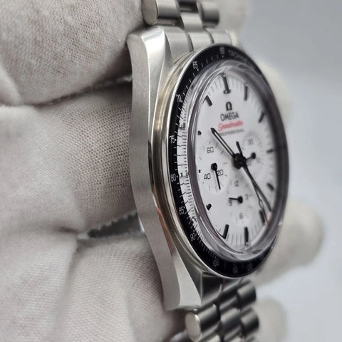 Omega Speedmaster White Dial Steel 42mm 310.30.42.50.04.001 BOX