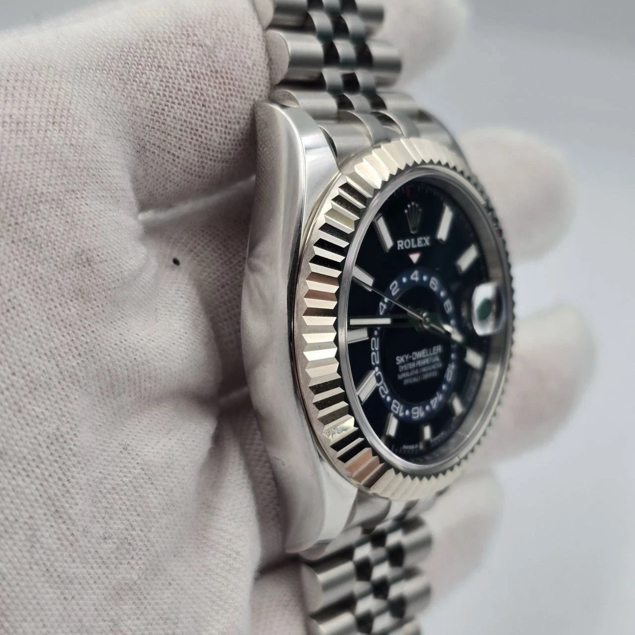 PAPERS 2024 Rolex Sky-Dweller 42mm Blue Dial Jubilee Bracelet 336934 BOX