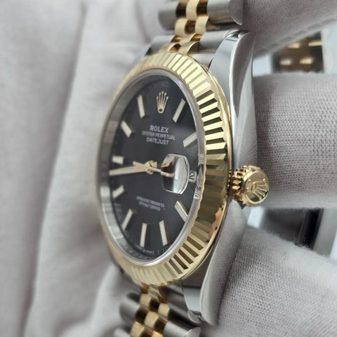 PAPERS 2025 Rolex Datejust 41mm 18K Two Tone Black Dial Jubilee 126333 BOX