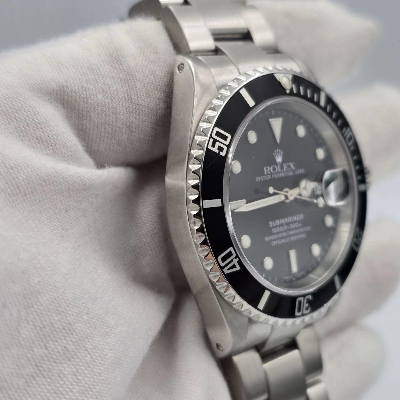 PAPERS 2003 Rolex Submariner Date 16610 Black Dial Stainless Steel Oyster 40mm