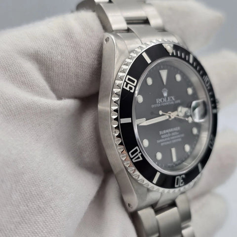 PAPERS 2003 Rolex Submariner Date 16610 Black Dial Stainless Steel Oyster 40mm