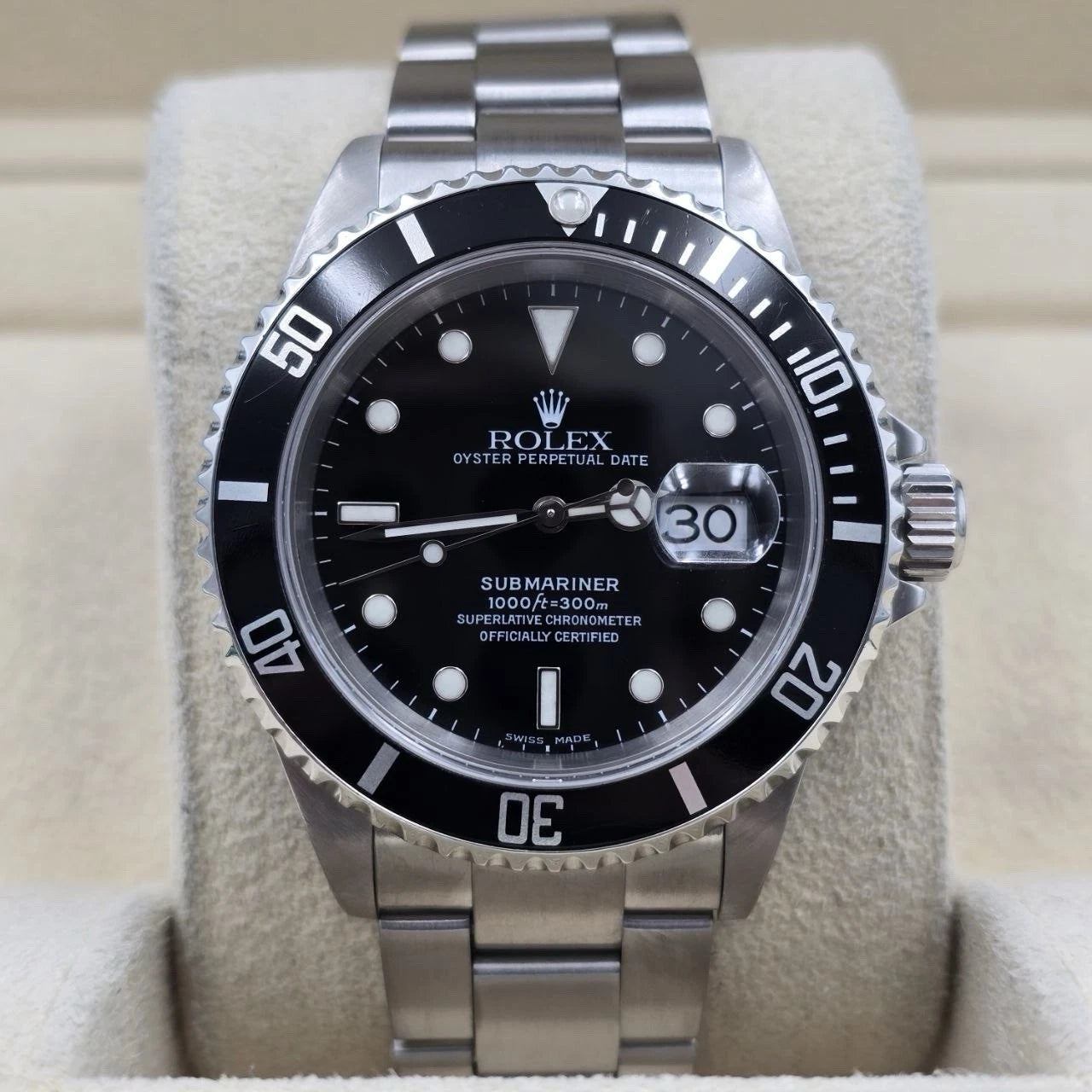 PAPERS 2003 Rolex Submariner Date 16610 Black Dial Stainless Steel Oyster 40mm