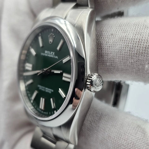 2023 PAPERS Rolex Oyster Perpetual 41mm Green Stainless Steel 124300 BOX
