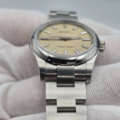 NEW 2025 Rolex Oyster Perpetual 31mm Beige Smooth Bezel Oyster 277200 UNWORN