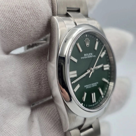 2023 PAPERS Rolex Oyster Perpetual 41mm Green Stainless Steel 124300 BOX