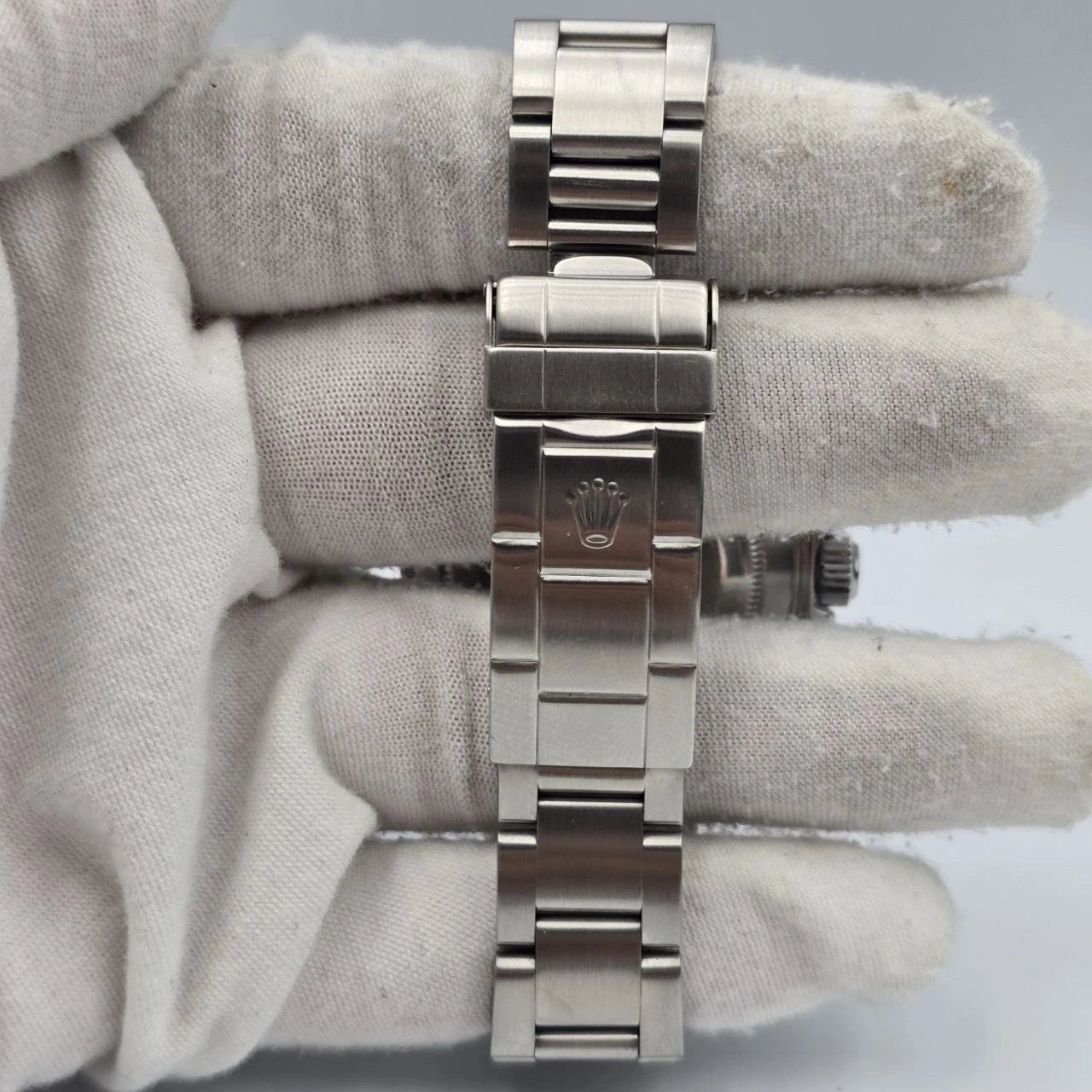 PAPERS Rolex Submariner Date 16610 Black Dial Stainless Steel Oyster 40mm