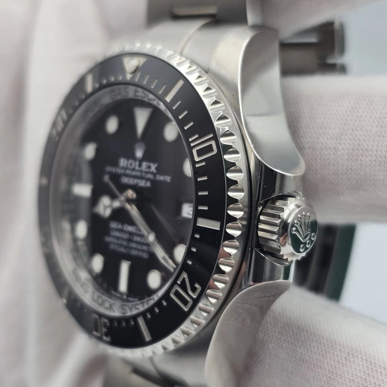 2021 PAPERS Rolex Sea-Dweller Deepsea Black 44mm Stainless Ceramic 126660 BOX