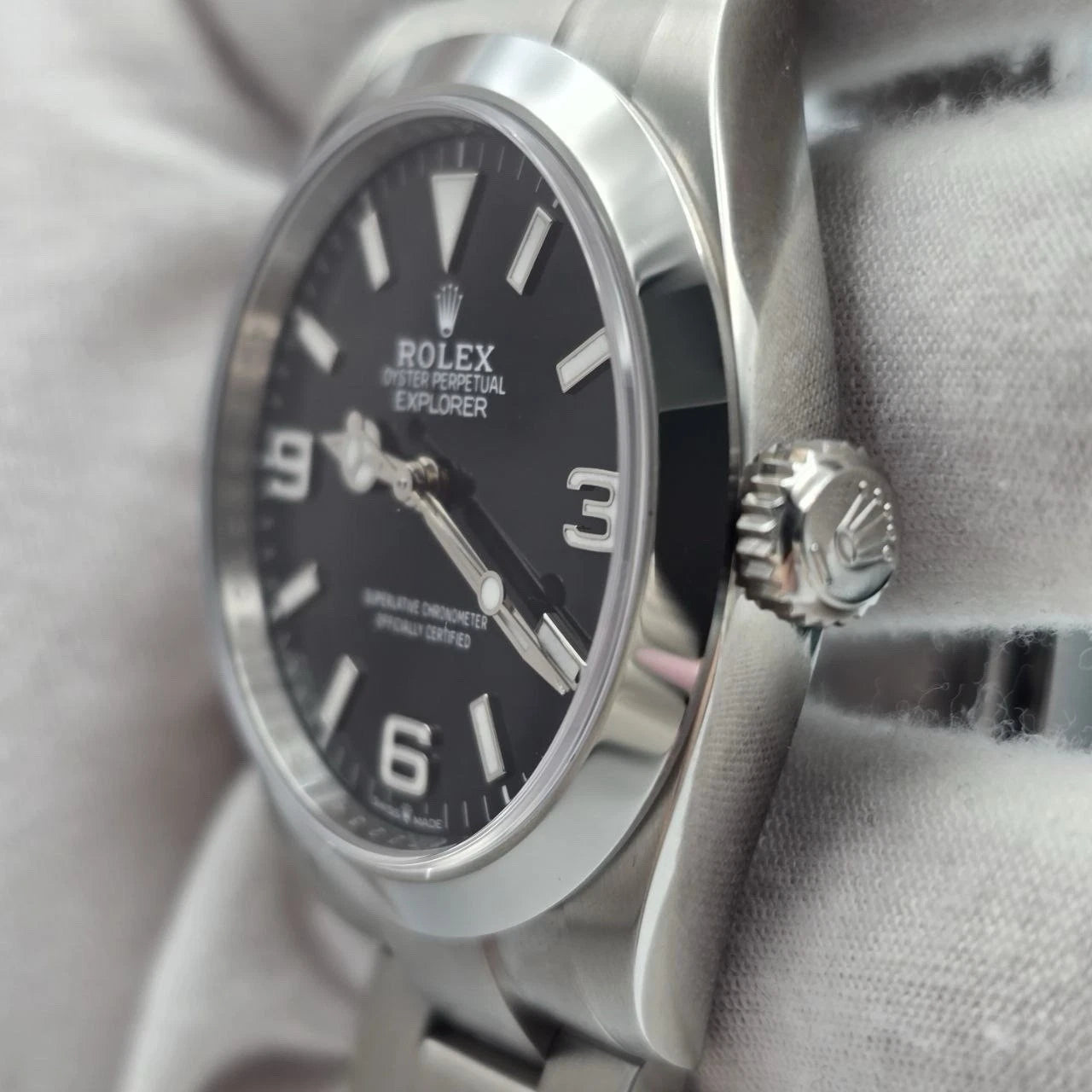 Rolex Explorer I 224270 4