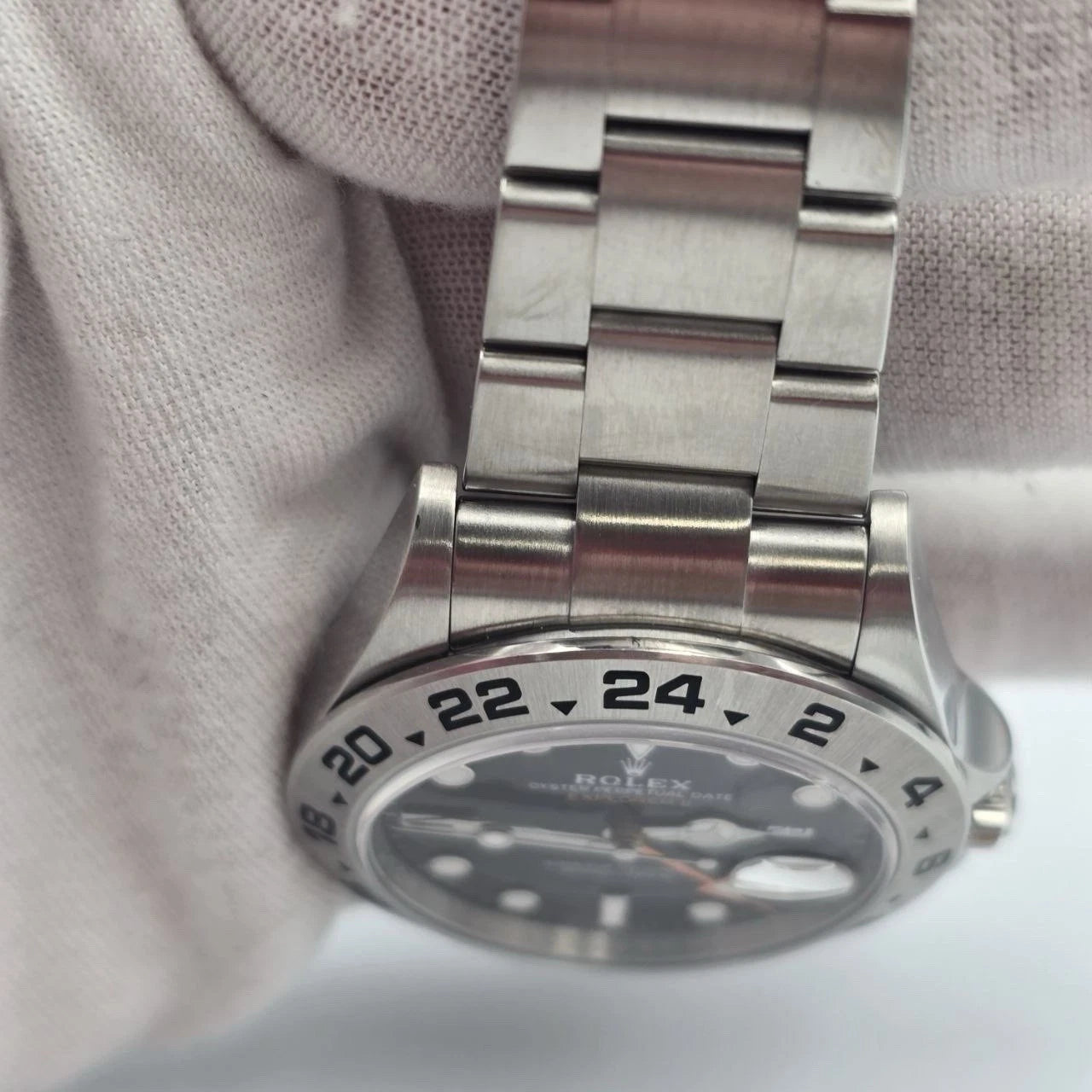 PAPERS 2023 Rolex Explorer II 42mm 226570 Stainless Steel Black Dial BOX