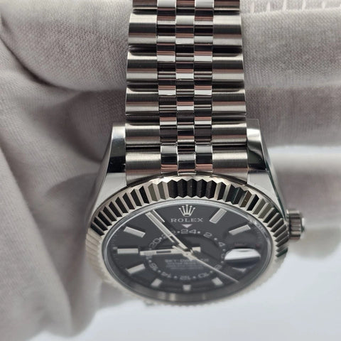 NEW 2026 Rolex Sky-Dweller 42mm Black Dial Jubilee Stainless Steel 336934