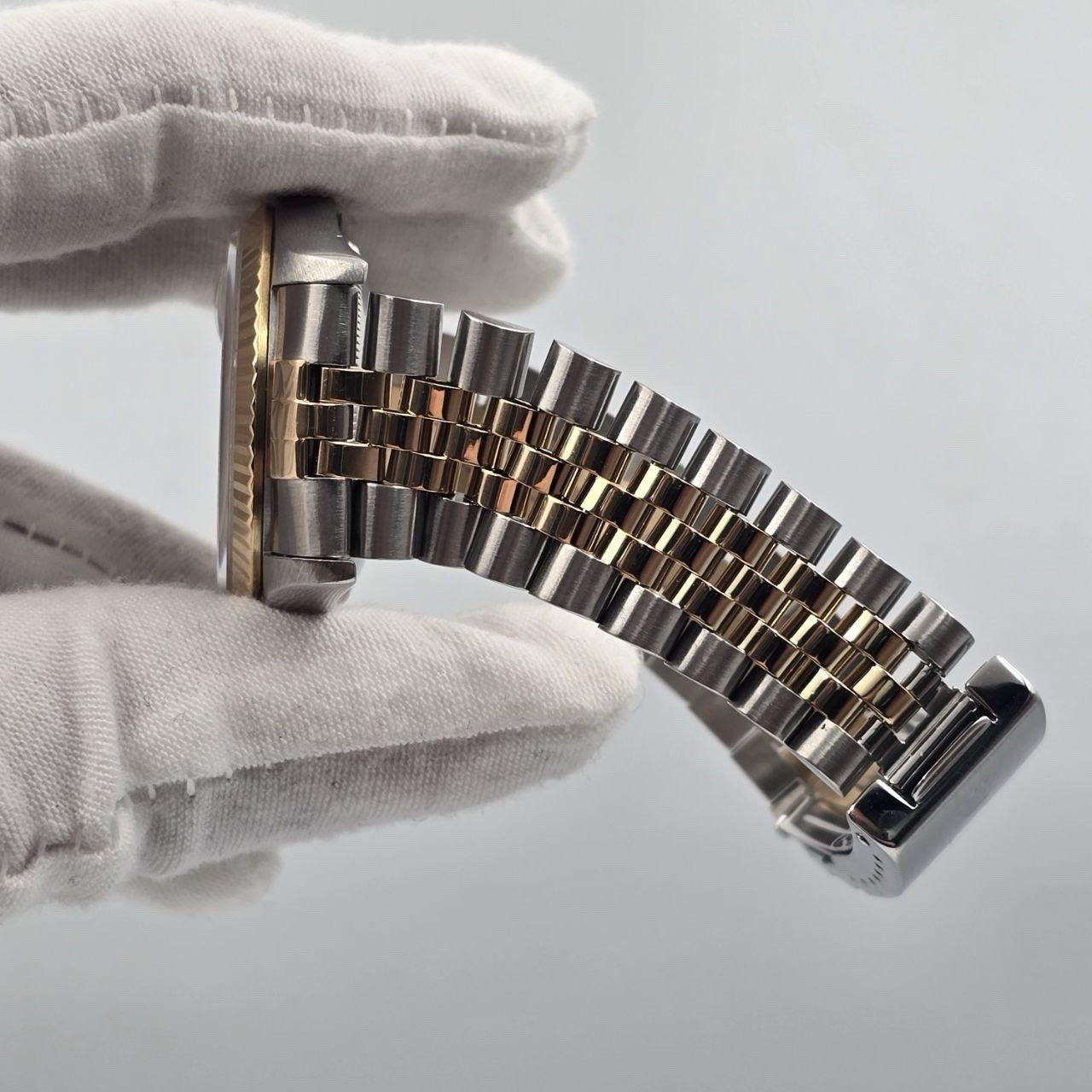 PAPERS Rolex Datejust 36mm Champagne Diamond Dial Two Tone Jubilee 16233 BOX