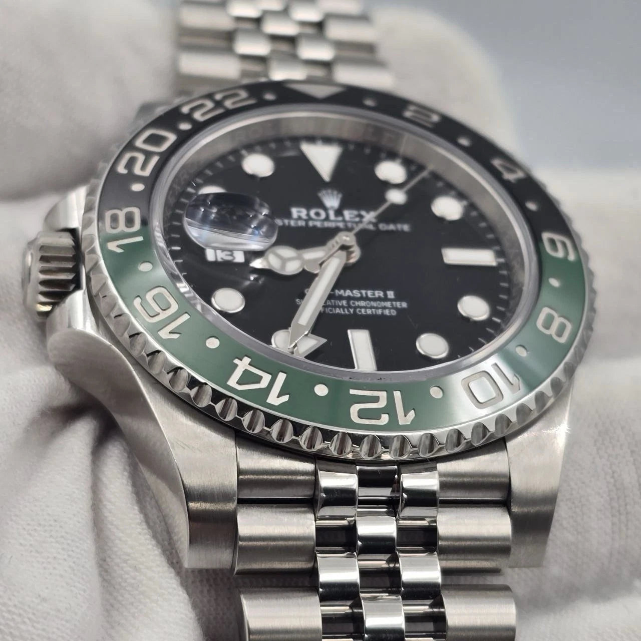 PAPERS 2024 Rolex GMT-Master II “Sprite” 40mm 126720VTNR Jubilee Black Dial BOX