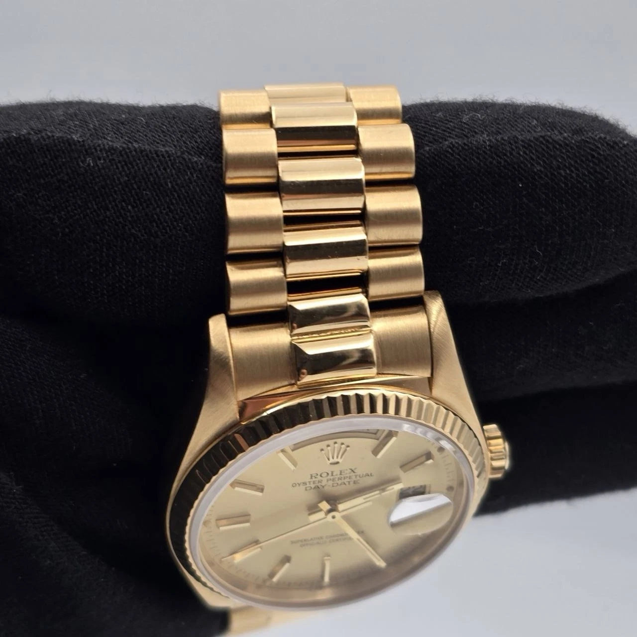 MINT PAPERS Rolex Day-Date 18038 President 18k Gold Champagne 36mm BOX + RSC