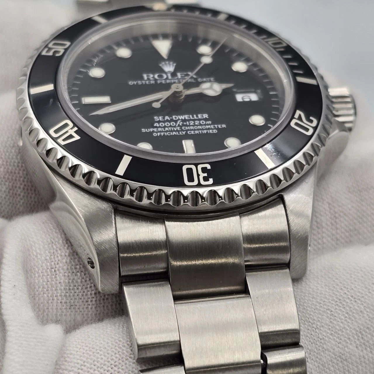 PAPERS Rolex Sea-Dweller 16600 Stainless Steel Black Dial 40mm Watch