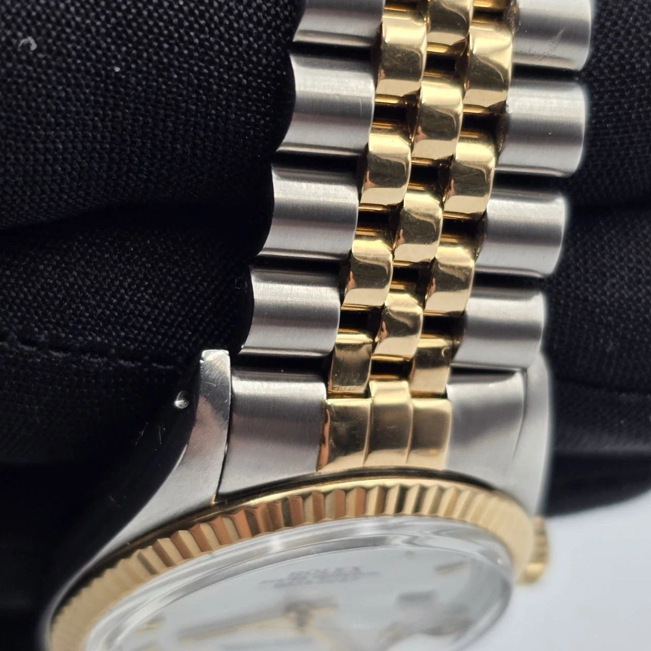 Rolex DateJust 36mm White Roman Fluted Two-Tone 18K Yellow Gold Jubilee 16013