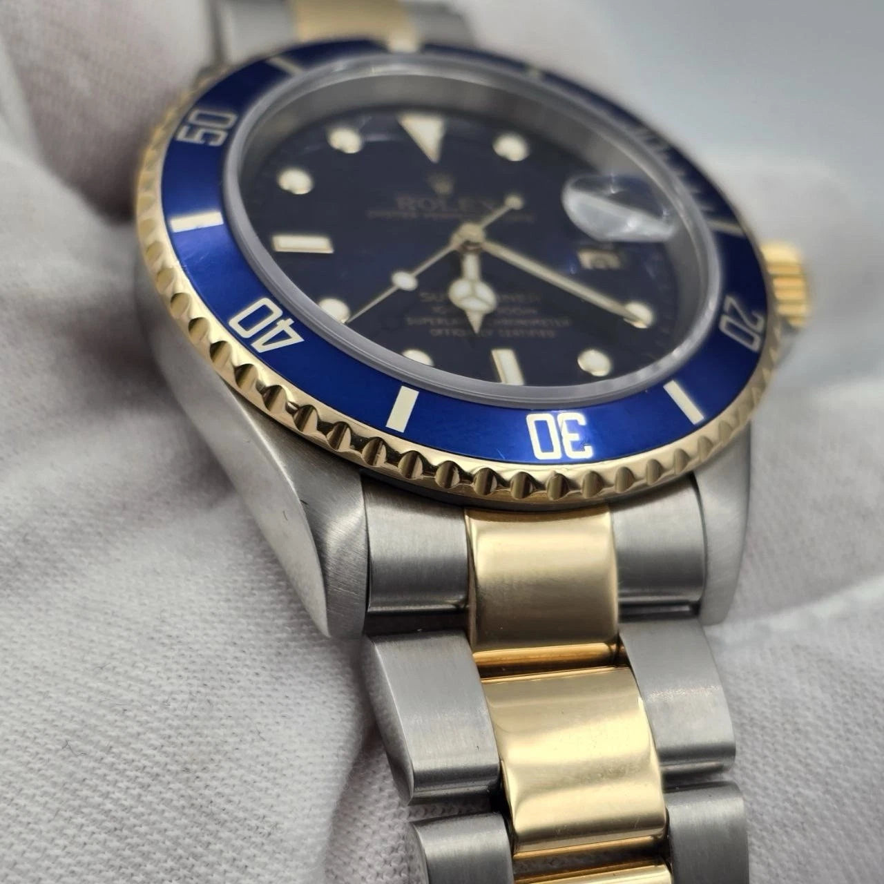 2005 Rolex Submariner 16613 NO HOLES Blue Dial Two Tone Steel Gold 40mm Watch