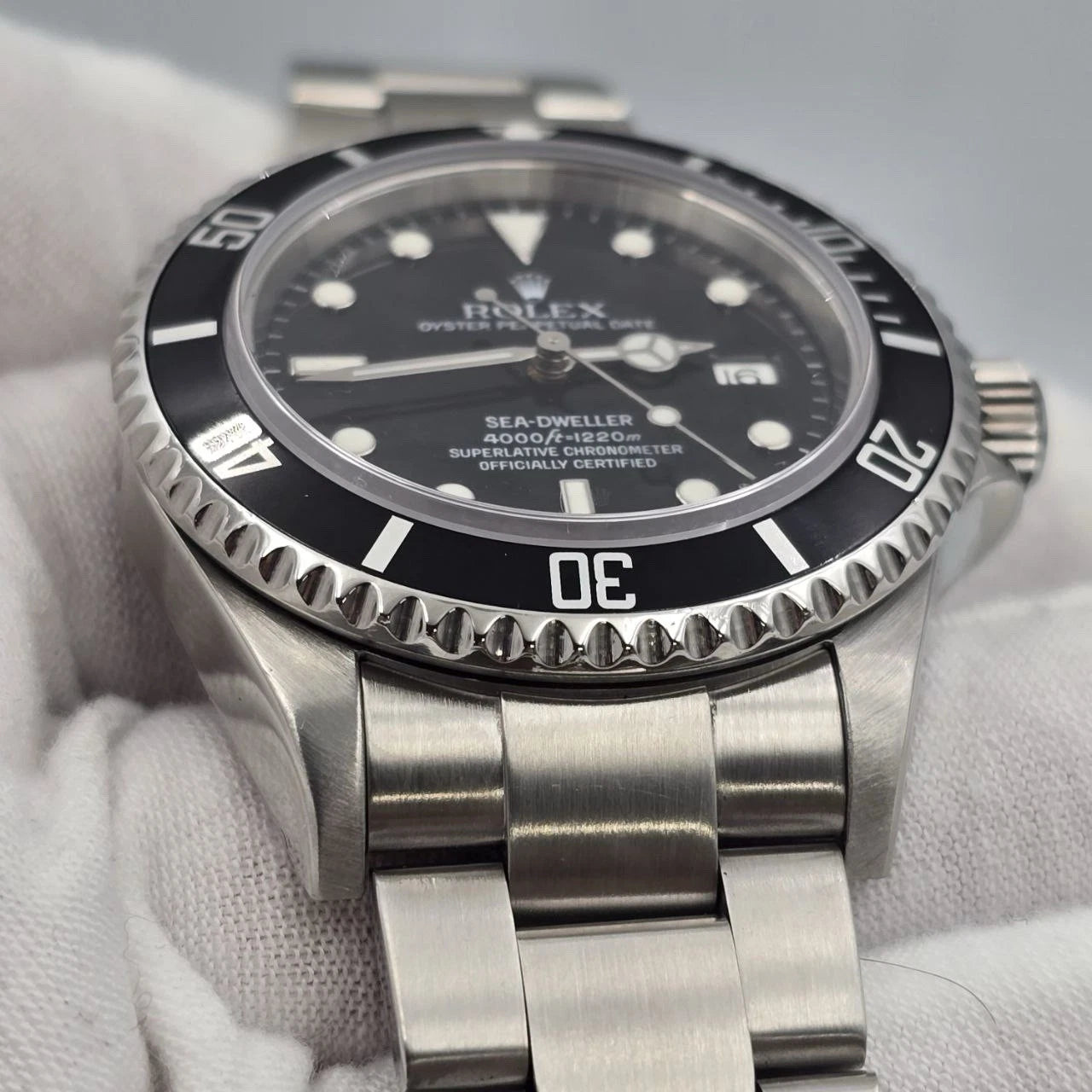 MINT PAPERS 2007 Rolex Sea-Dweller 16600 Stainless Steel Black Dial 40MM Watch