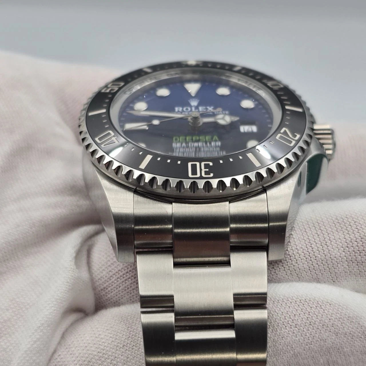 PAPERS 2019 Rolex Sea-Dweller Deepsea James Cameron Blue 126660 44mm Watch BOX