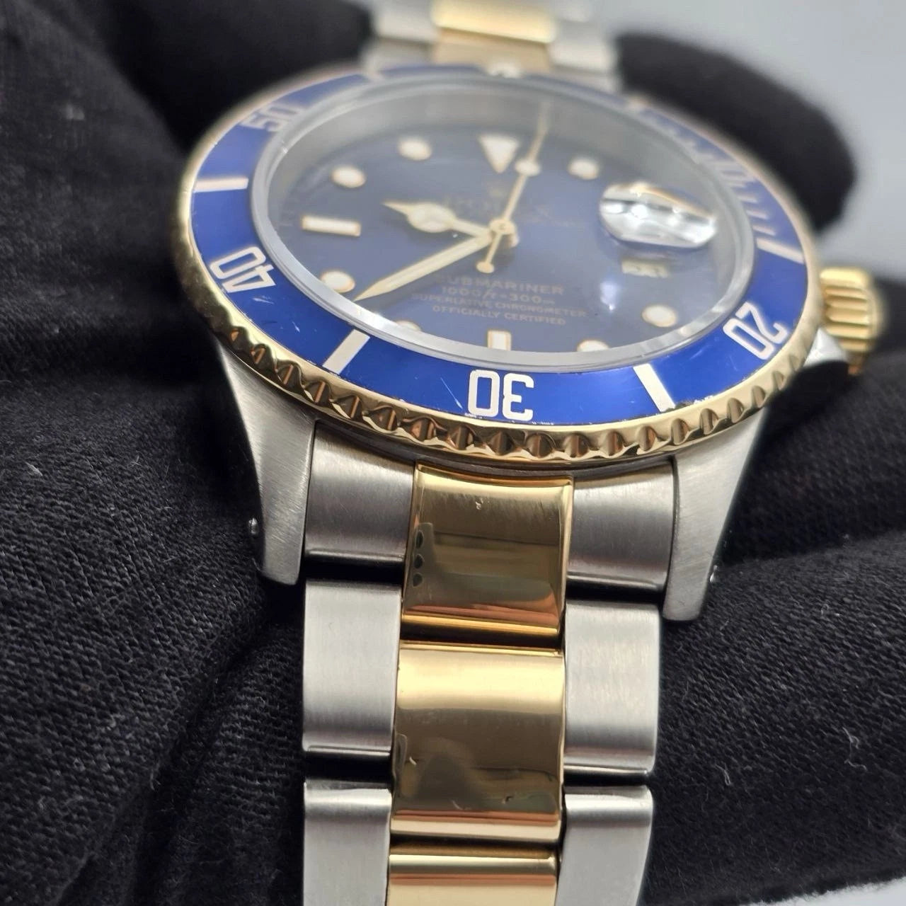Rolex Submariner Date 16613 Blue Dial Gold Buckle Two Tone Steel Gold 40mm Watch