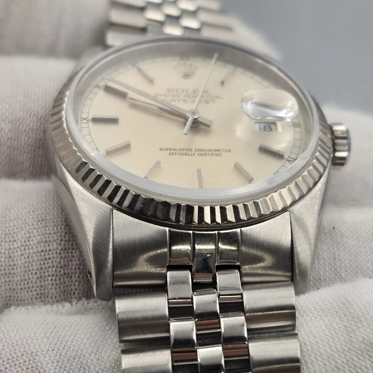 Rolex Datejust Silver Dial Stainless Steel Jubilee 16234 36mm Watch