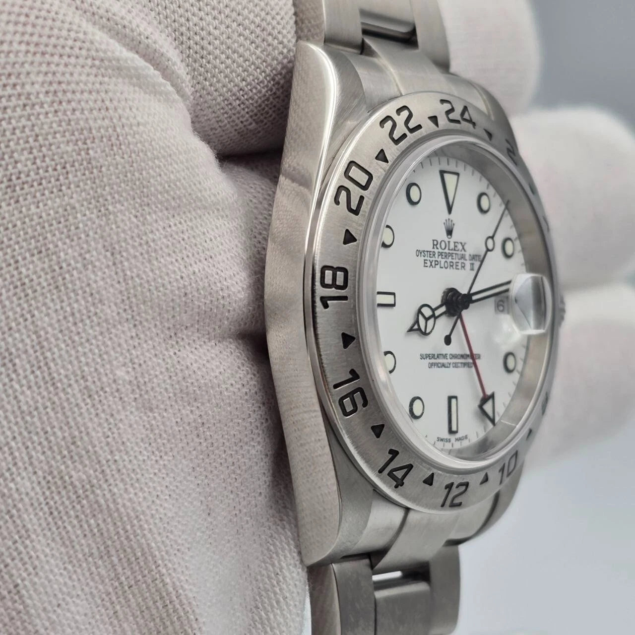 PAPERS Rolex 16570 Explorer II White 40mm Steel NO HOLES Oyster Date Watch