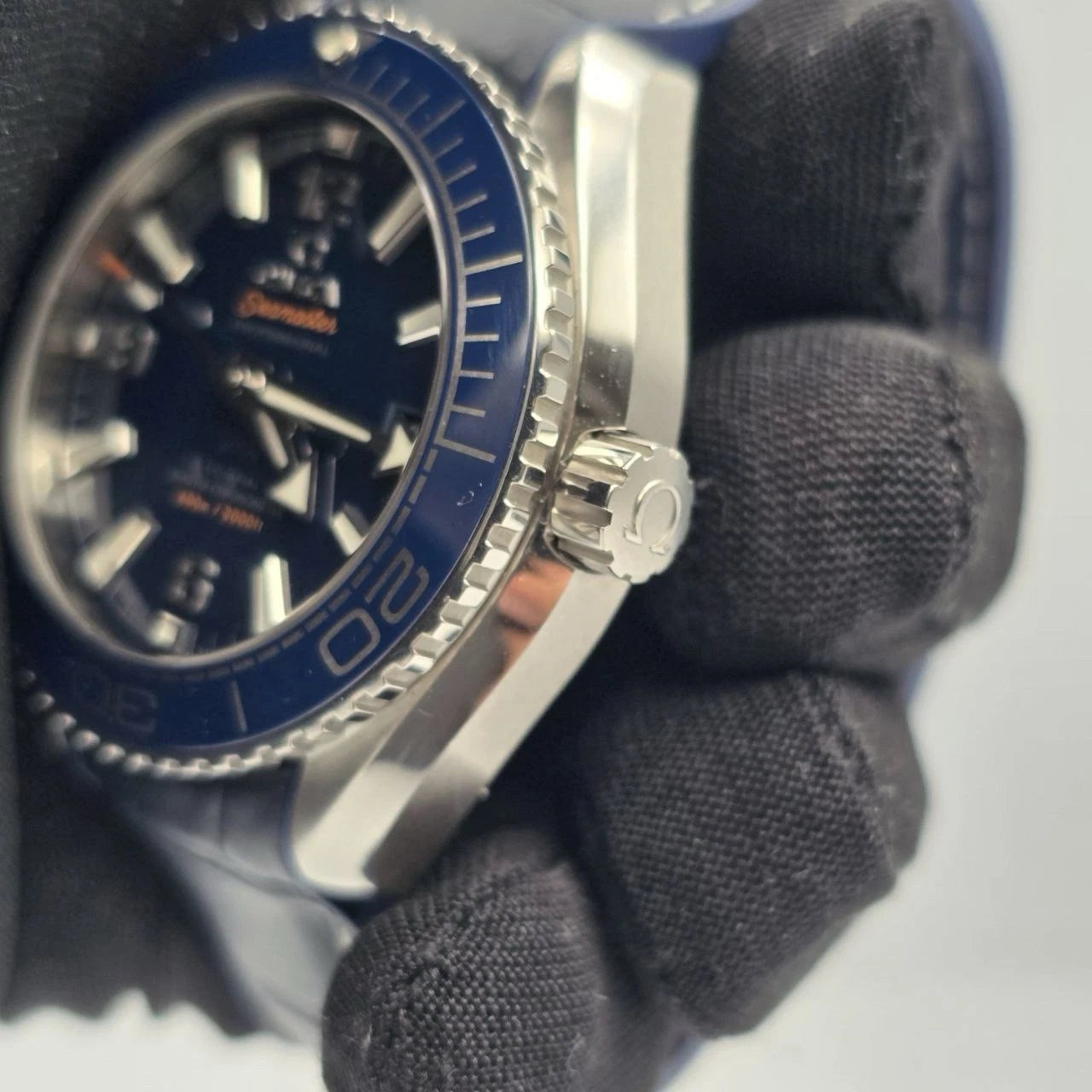 PAPERS 2024 Omega Seamaster Planet Ocean 600M 215.33.40.20.03.001 Watch BOX