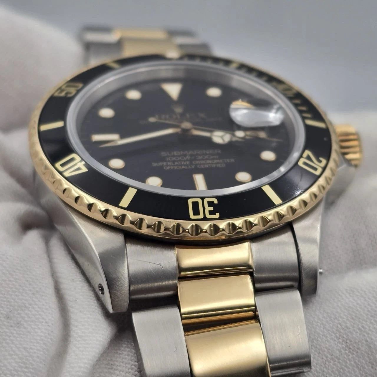 Rolex Submariner Date 16803 Black Dial Yellow Gold Two Tone Steel Oyster 40mm