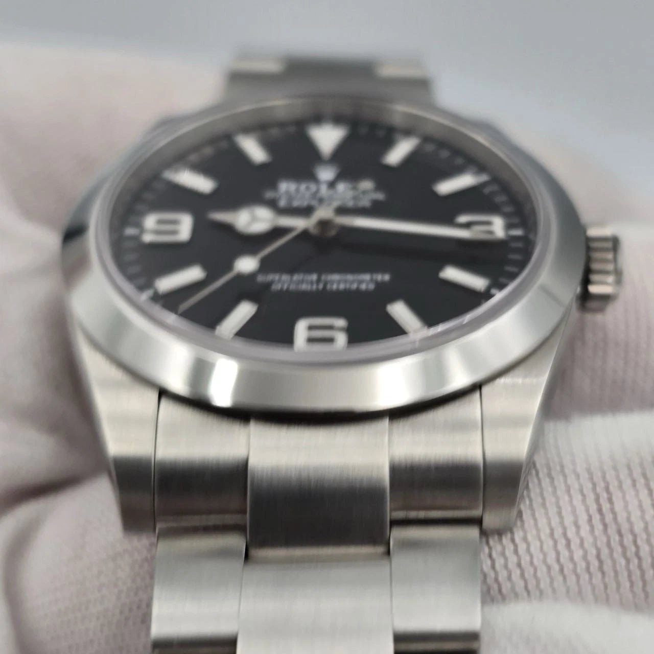 PAPERS 2024 Rolex Explorer I 40mm 224270 Stainless Steel Black Dial BOX