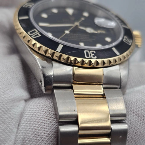 Rolex Submariner Date Black Yellow Gold Stainless Steel 40mm Watch 16613