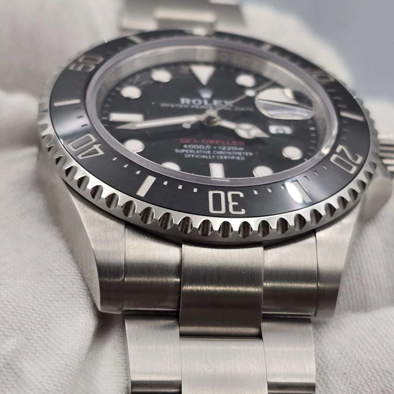 2024 MINT PAPERS Rolex Sea-Dweller Black Red Letters 43mm 126600 BOX