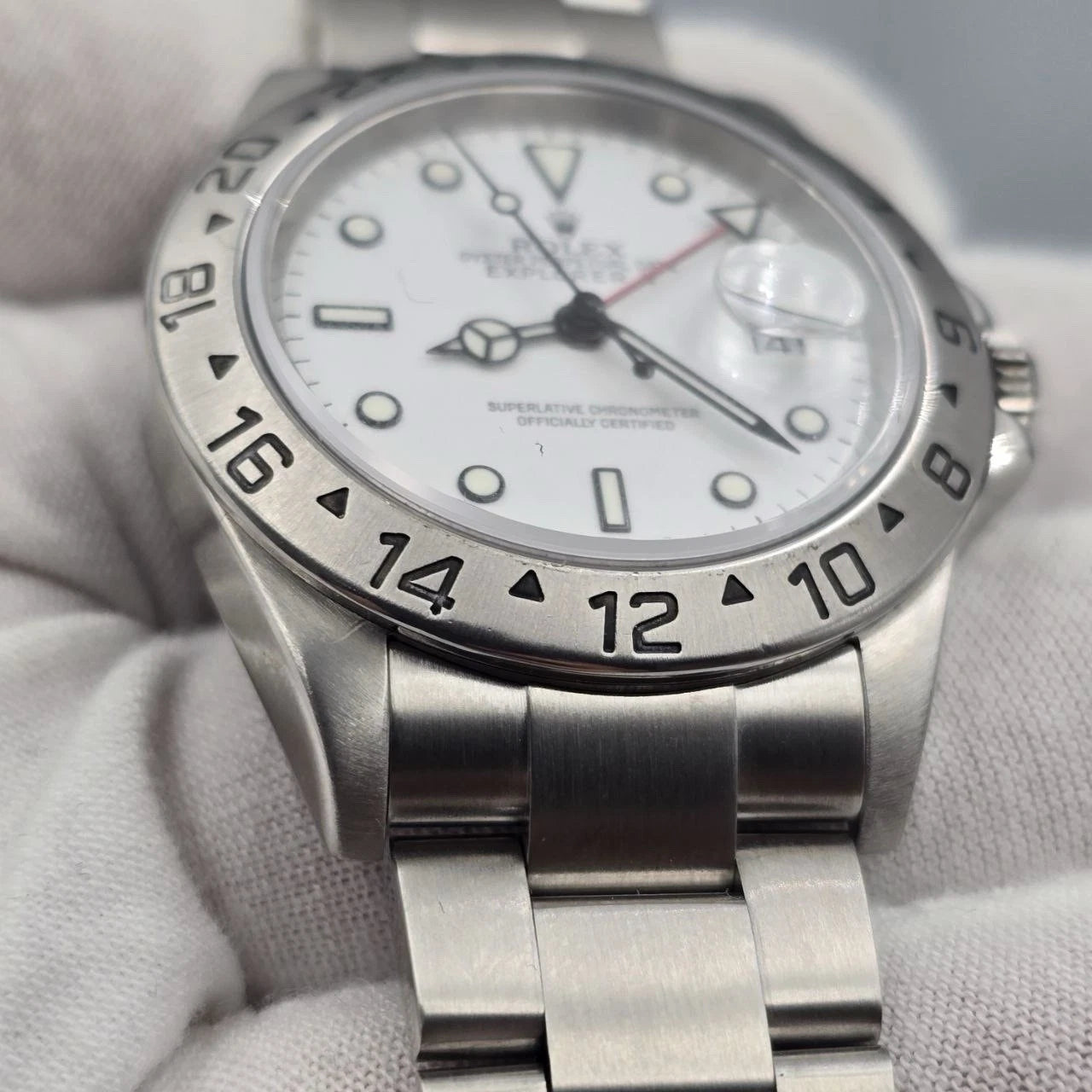 PAPERS MINT 2005 Rolex 16570 Explorer II White Steel NO HOLES 40mm Watch