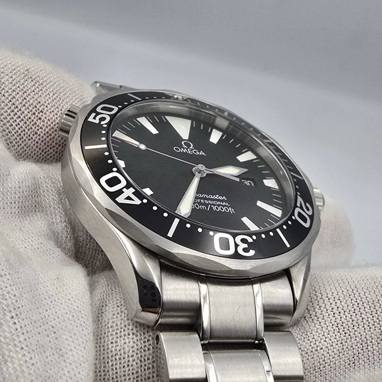 Omega Seamaster Professional 300M Quartz Black Dial 41MM Watch 2264.50