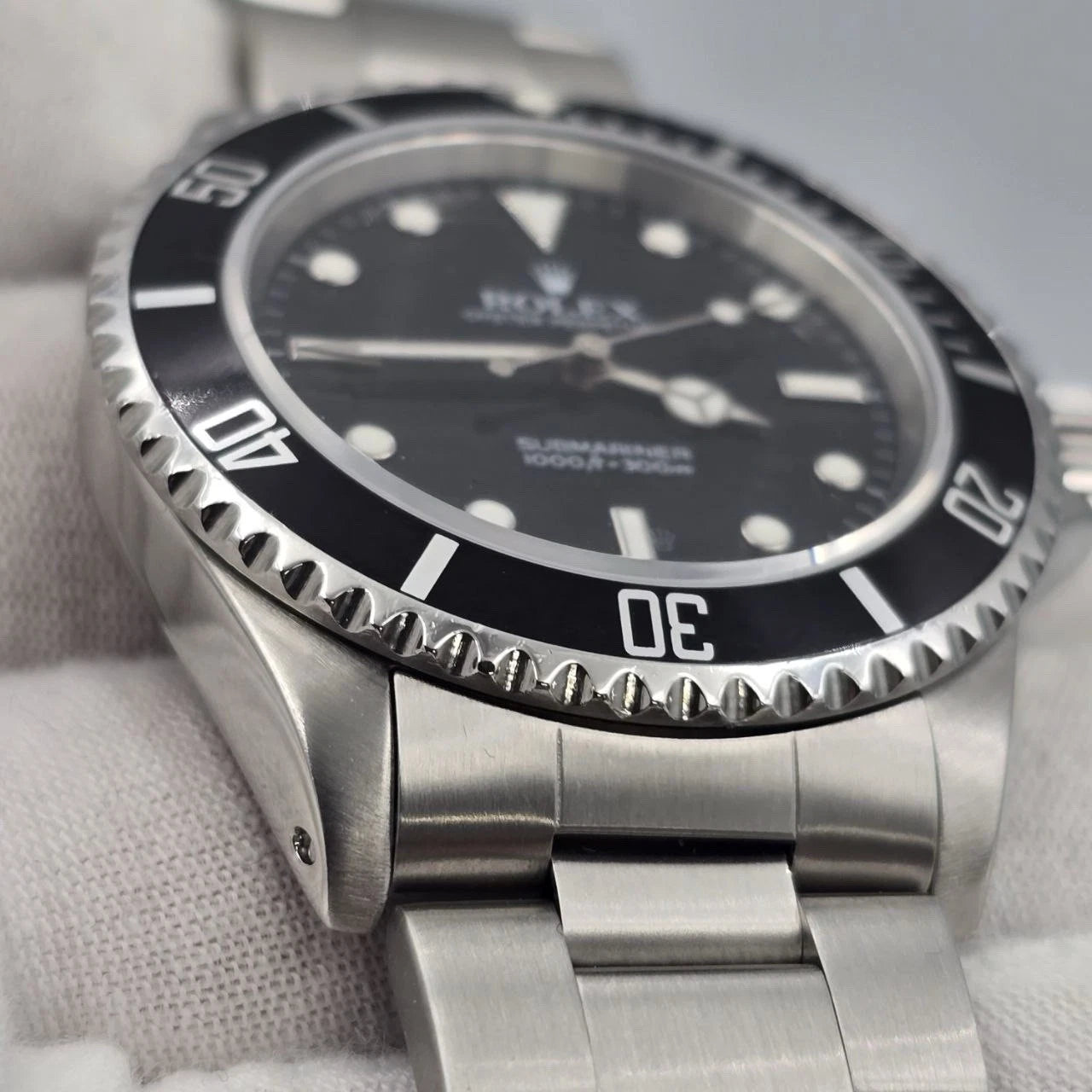 MINT Rolex Submariner No Date 14060M 2 Liner Black Dial 40mm Watch