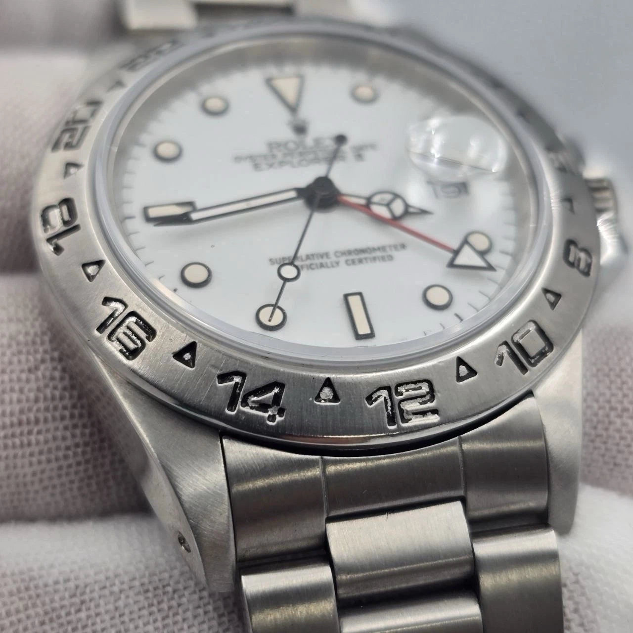 Rolex 16570 Explorer II Polar White Stainless Steel Automatic 40mm Watch