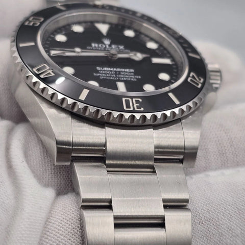 PAPERS 2022 Rolex Submariner No Date Ceramic Steel 41mm 124060 BOX