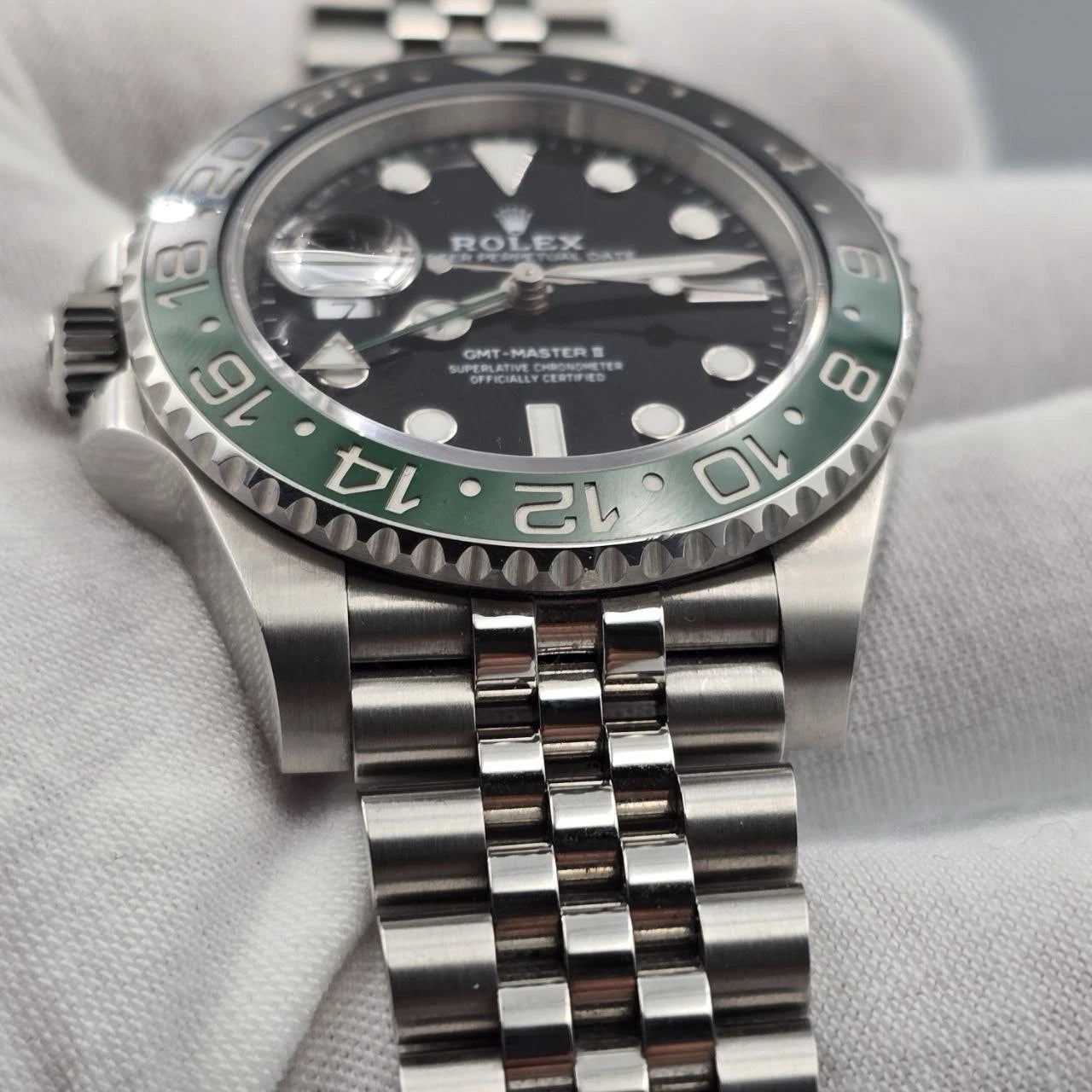 PAPERS 2024 Rolex GMT-Master II “Sprite” 40mm 126720VTNR Jubilee Black Dial BOX