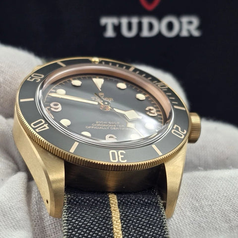 2025 NEW Tudor Black Bay Bronze 43mm Black Dial Fabric Strap 79250BA Watch