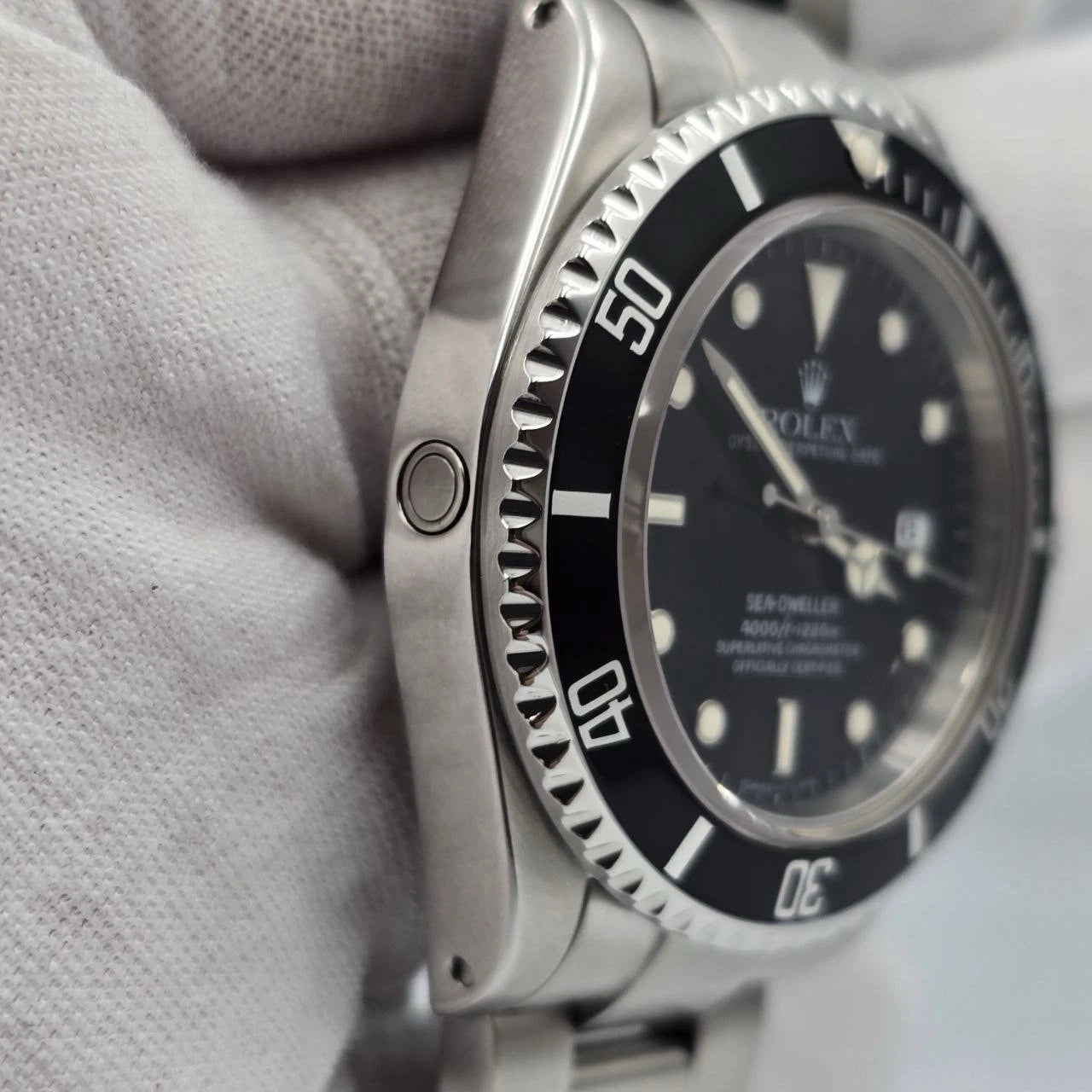 MINT Rolex Sea-Dweller 16600 Stainless Steel Black Dial 40MM Watch