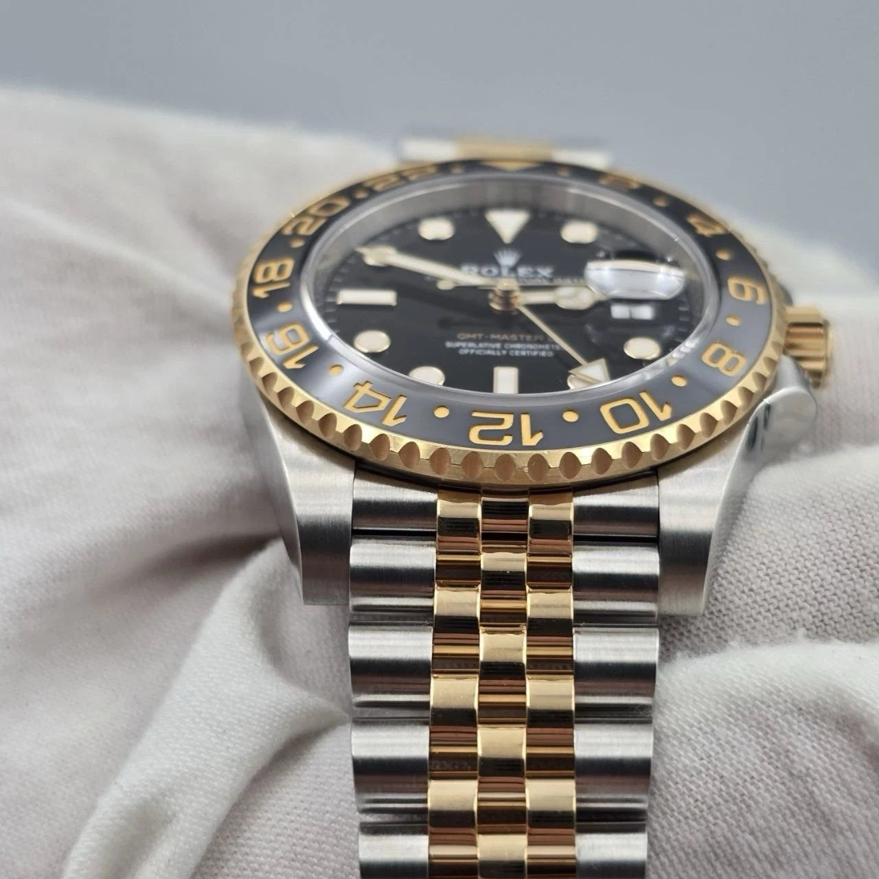 PAPERS 2025 Rolex GMT-Master II 40mm 126713GRNR Two-Tone Zombie Jubilee BOX