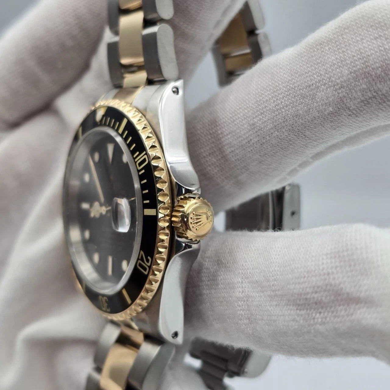 PAPERS Rolex Submariner 16613 Black Dial Two Tone Gold Steel 40mm BOX