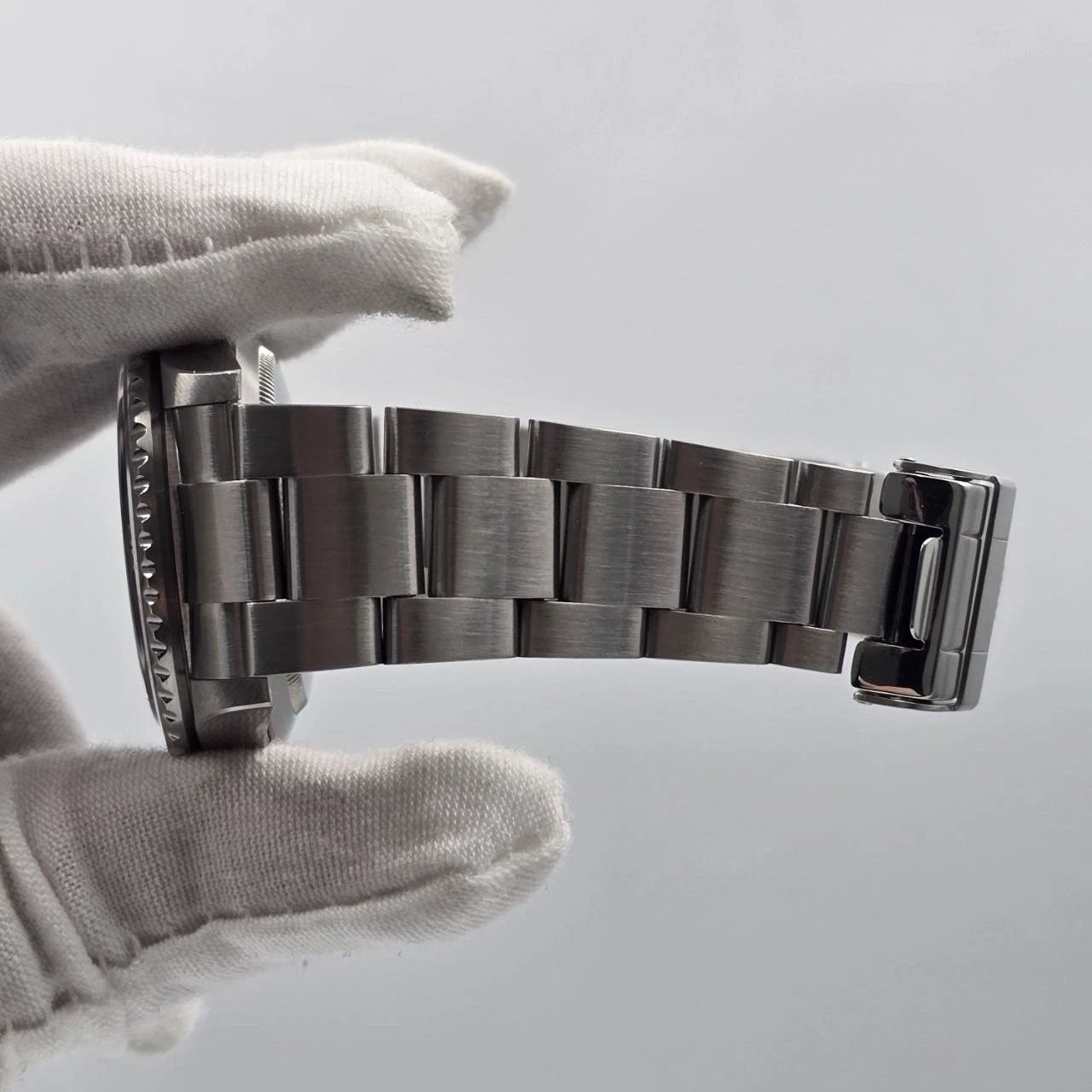 2005 Rolex Submariner Date 16610 Black Dial Stainless Steel Oyster 40mm