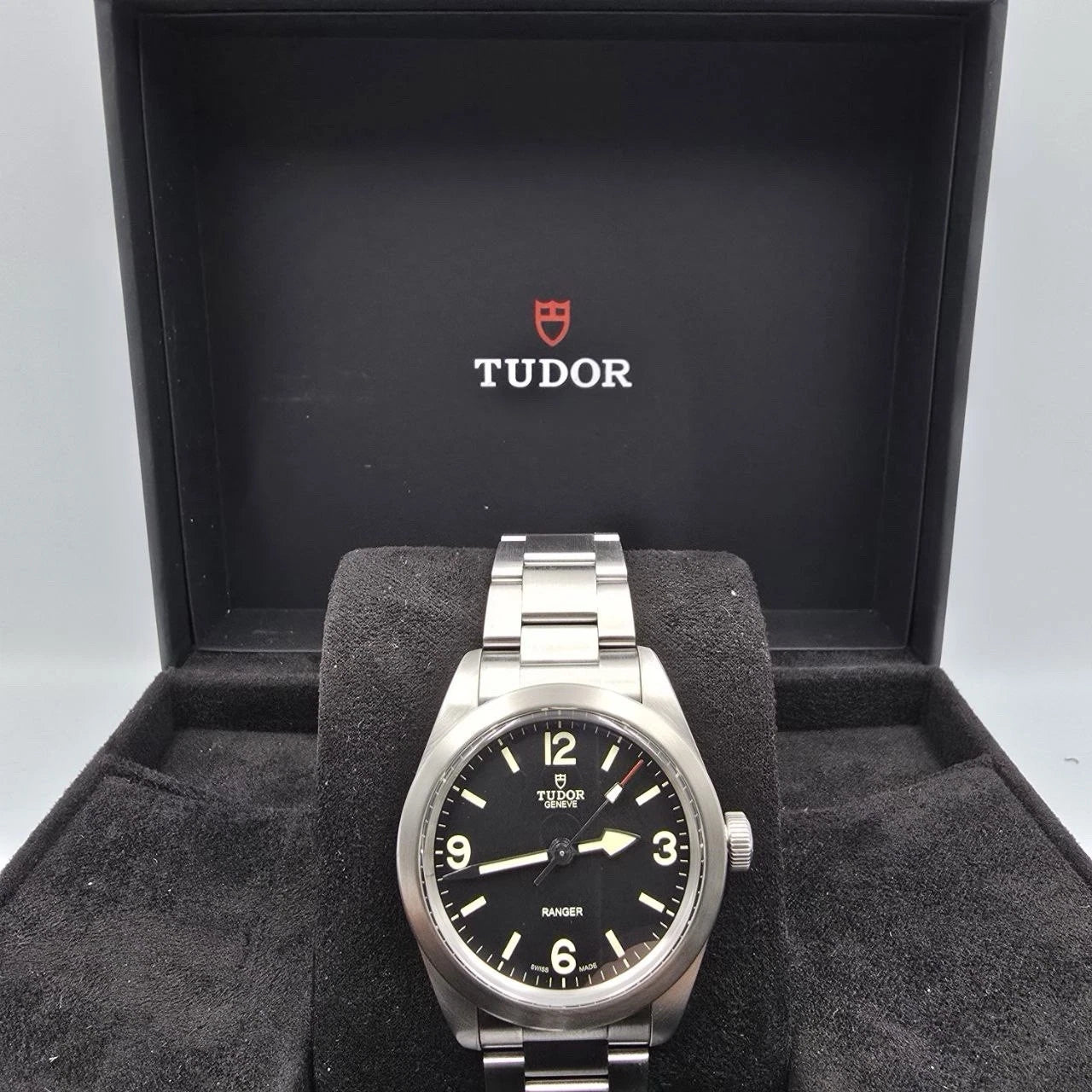 PAPERS 2024 Tudor Ranger 39mm Stainless Steel 79950 Black Dial Watch BOX