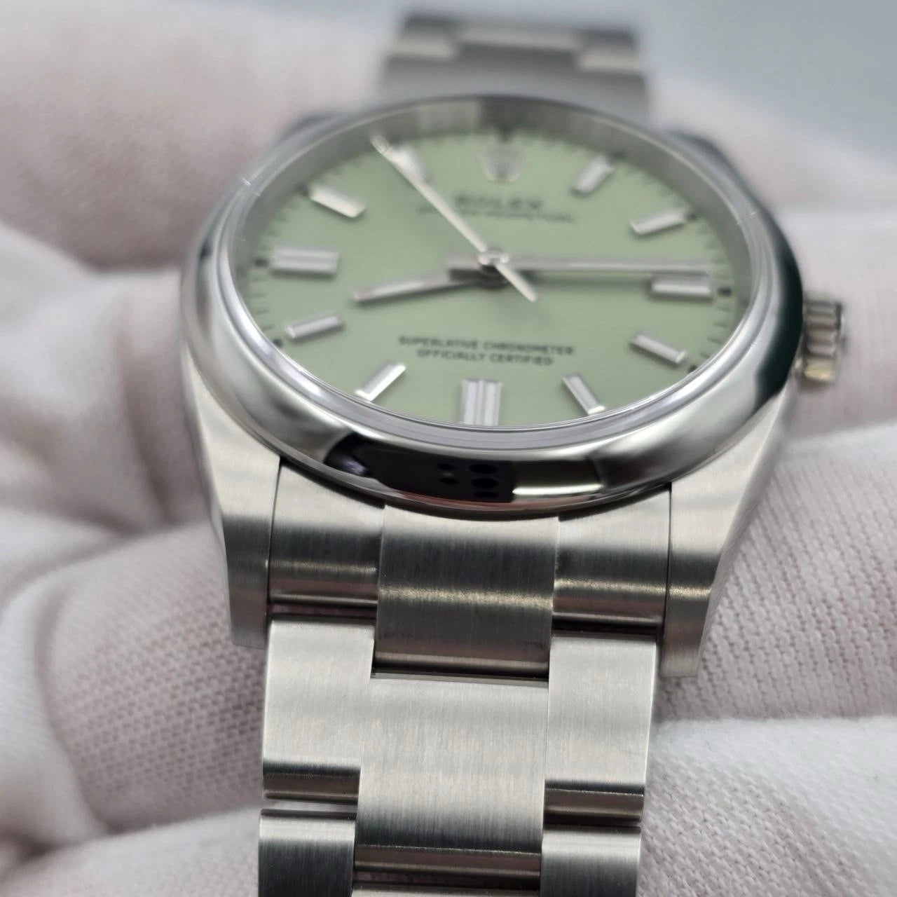 NEW 2026 Rolex Oyster Perpetual Pistachio 36mm Stainless Steel 126000 UNWORN