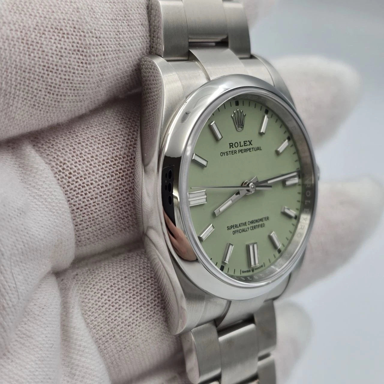 NEW 2026 Rolex Oyster Perpetual Pistachio 36mm Stainless Steel 126000 UNWORN