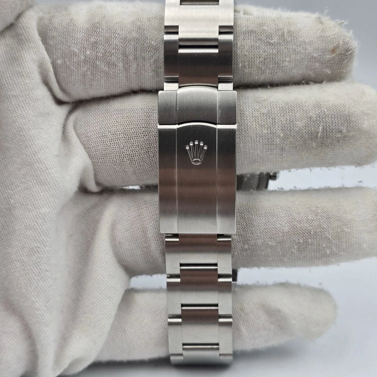 Rolex Oyster Perpetual 126000 Candy Pink Dial