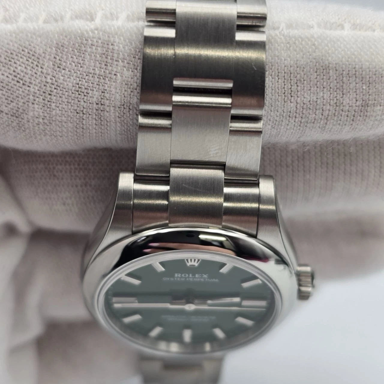 NEW 2025 Rolex Oyster Perpetual Stainless Steel 277200 31mm Green UNWORN