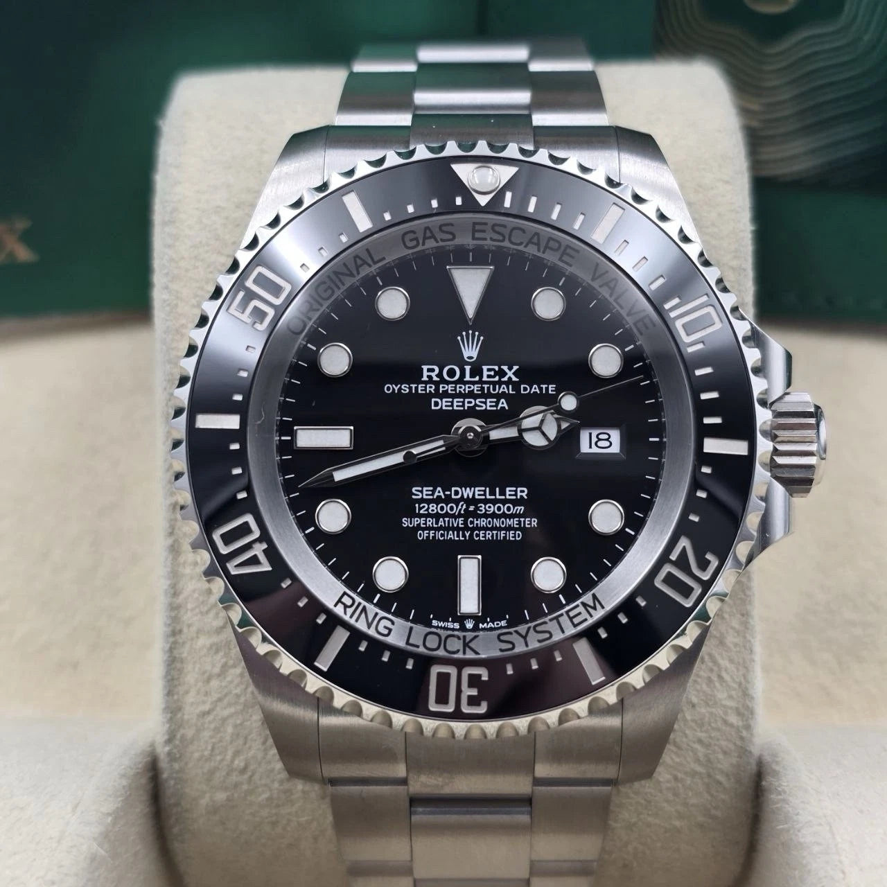 2022 PAPERS Rolex Sea-Dweller Deepsea Black 44mm Stainless Ceramic 126660 BOX